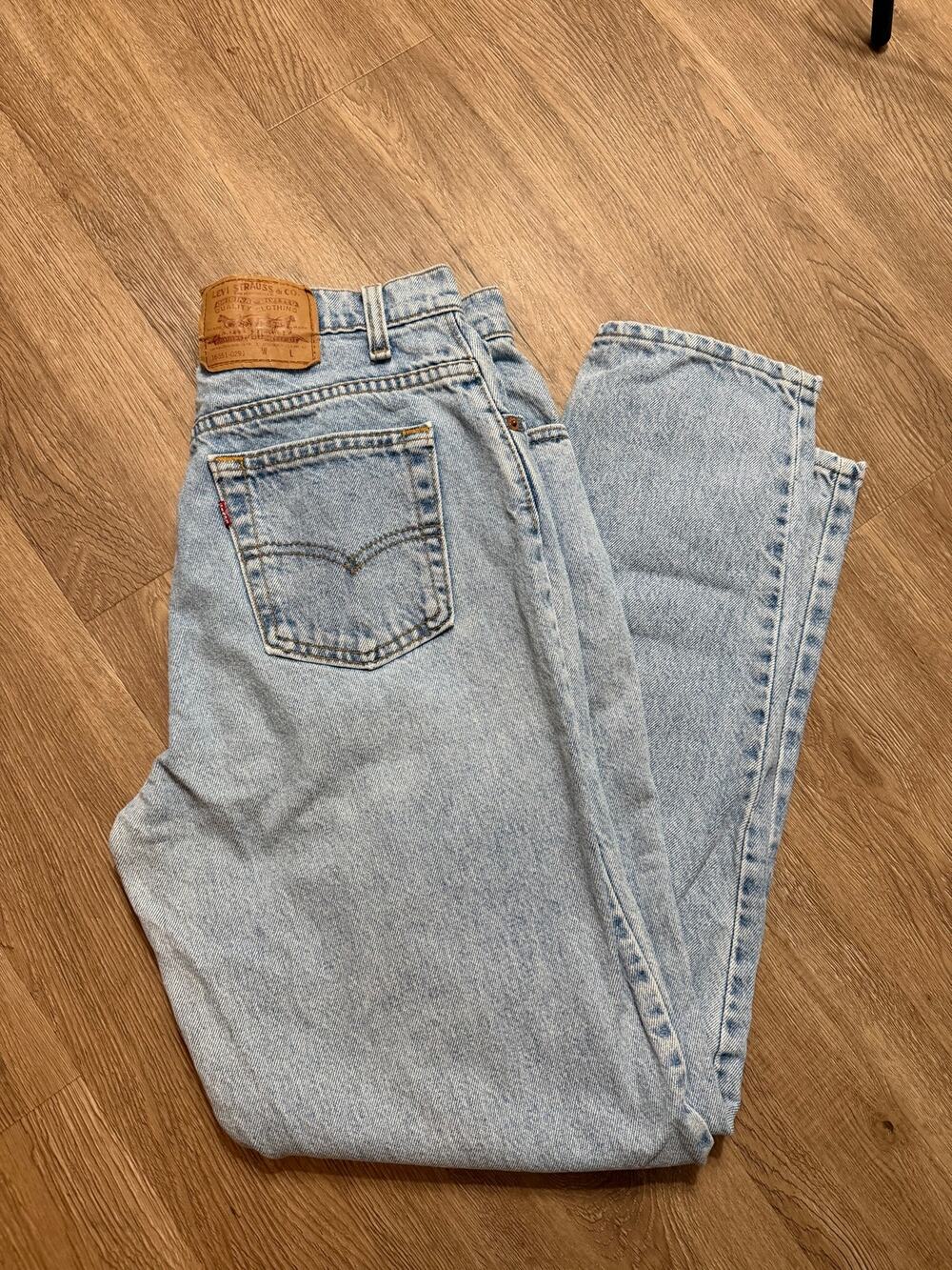 Vintage Levi's 551 Light Wash Denim Jeans Made In USA Size 30x30 Red Tab